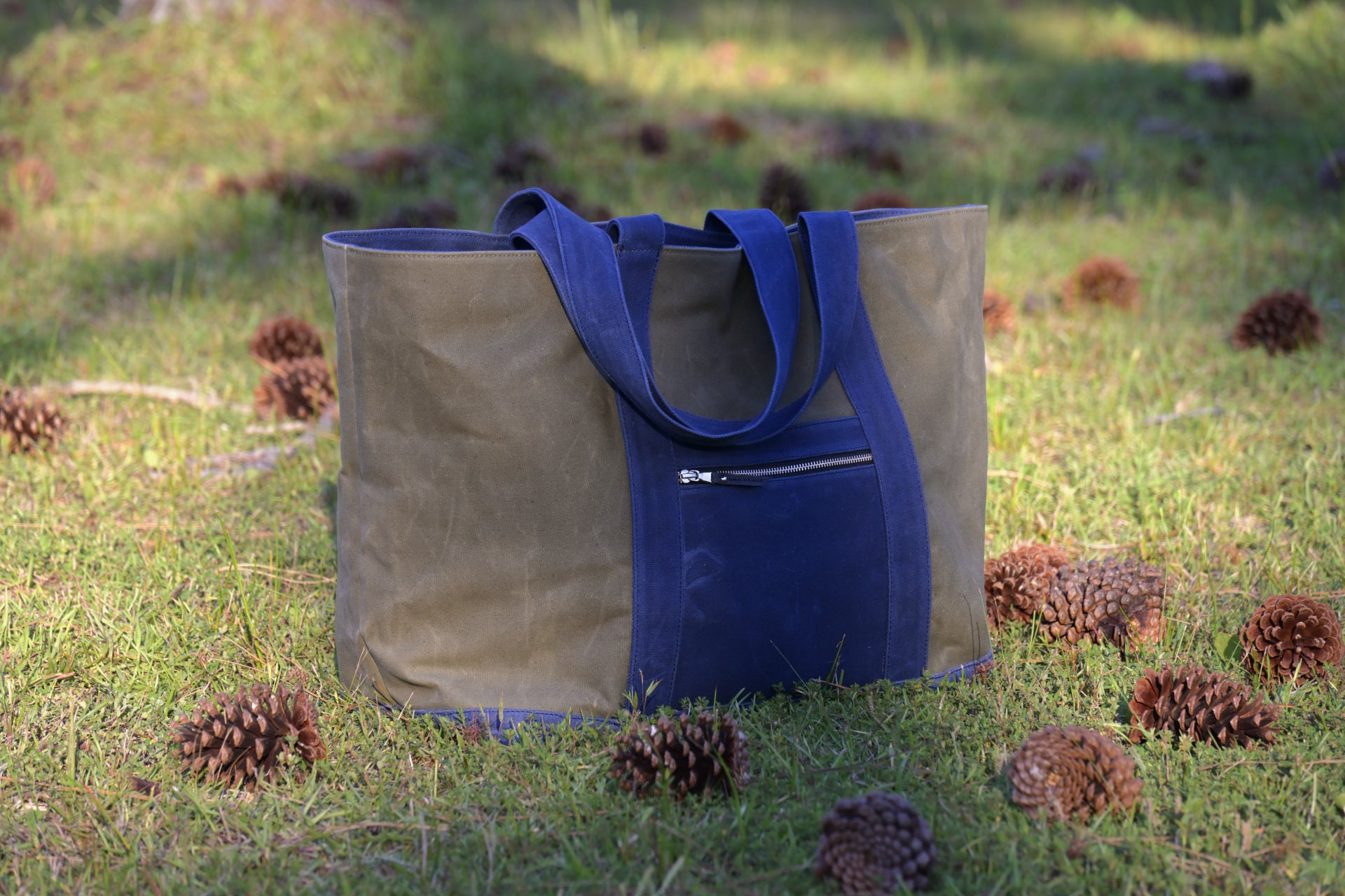 Olive &amp; Blue Oversized Waxed Canvas Tote Bag